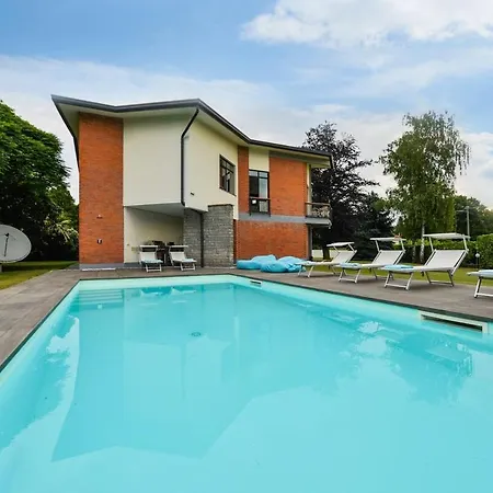 Aurora Villa